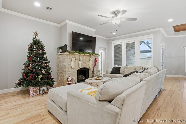 2818 E Quaker Street, Broken Arrow, OK 74014