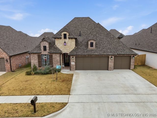 2818 E Quaker Street, Broken Arrow, OK 74014