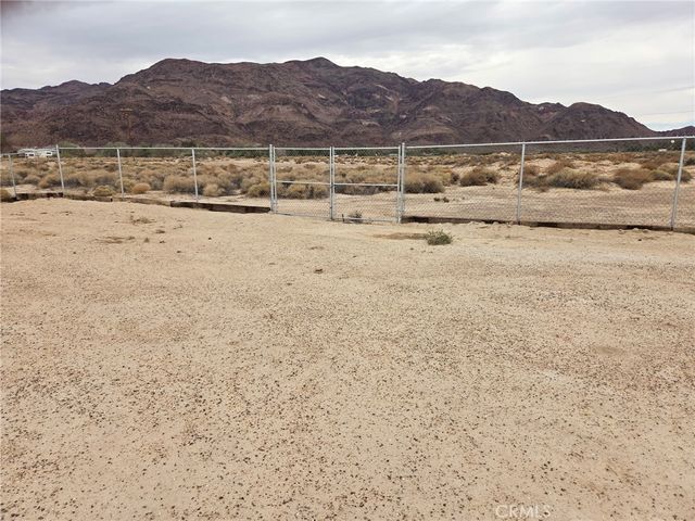 45985 National Trails, Newberry Springs, CA 92365