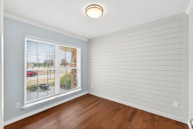 2032 Briar Trail, Hurst, TX 76054