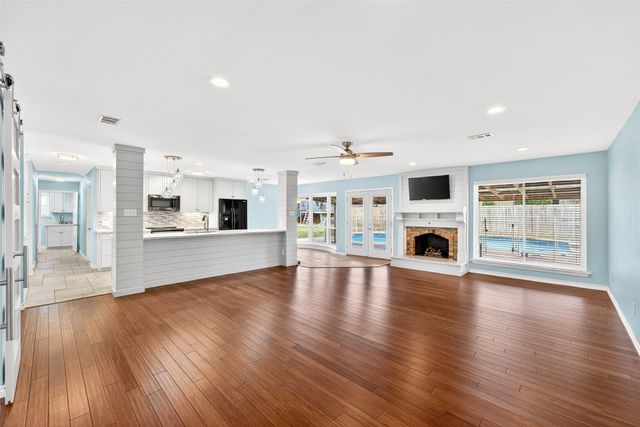 2032 Briar Trail, Hurst, TX 76054