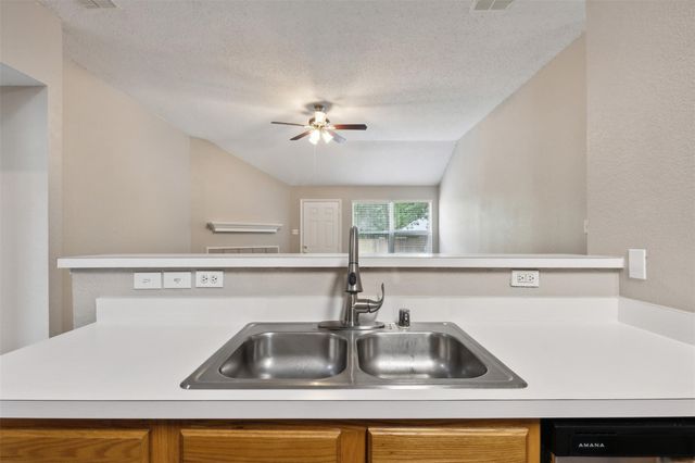 845 Beaver Creek Drive, Burleson, TX 76028