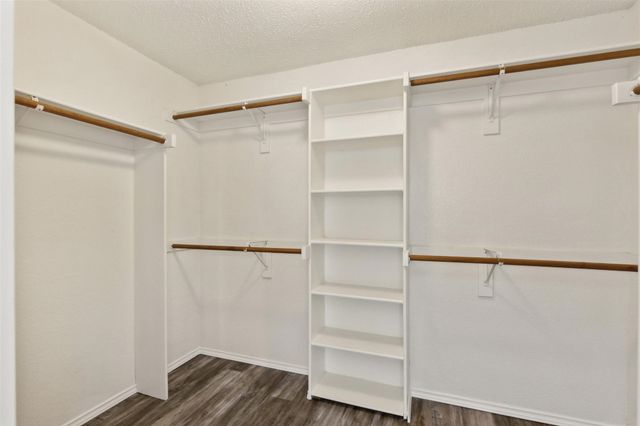 845 Beaver Creek Drive, Burleson, TX 76028