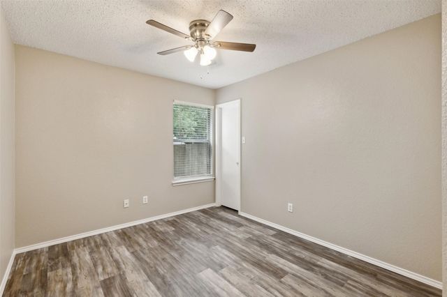 845 Beaver Creek Drive, Burleson, TX 76028