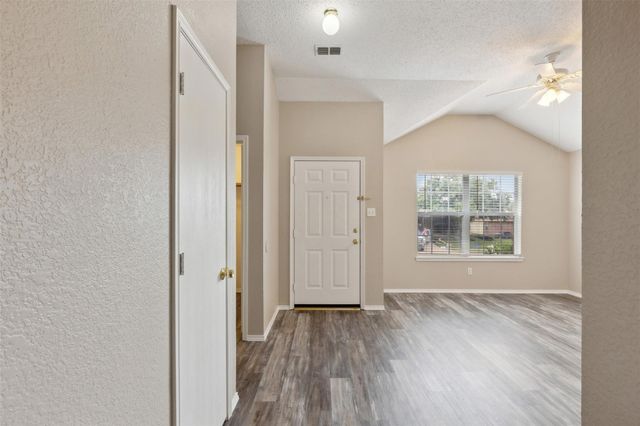845 Beaver Creek Drive, Burleson, TX 76028