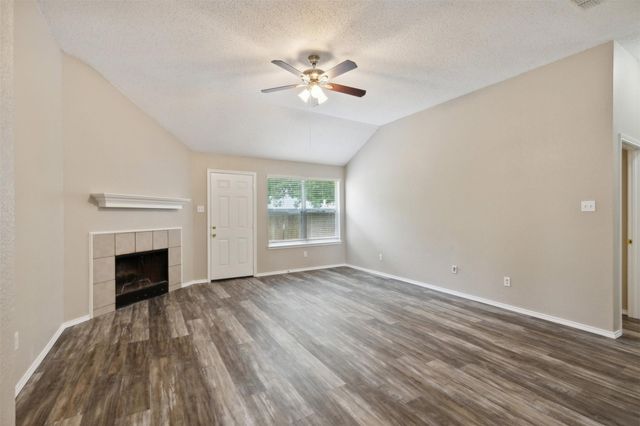 845 Beaver Creek Drive, Burleson, TX 76028