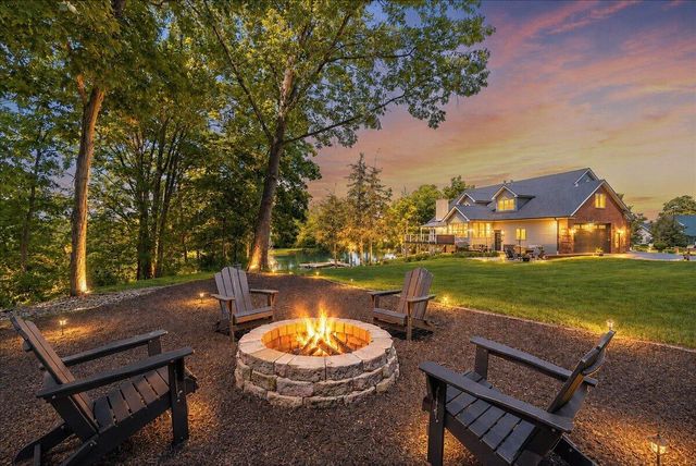 4921 W 120th Avenue, Crown Point, IN 46307