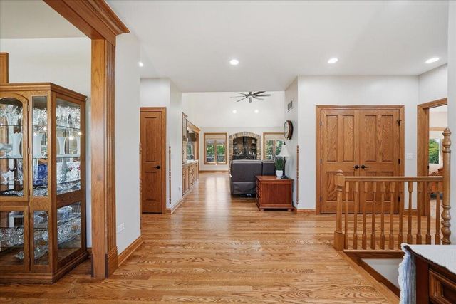 4921 W 120th Avenue, Crown Point, IN 46307
