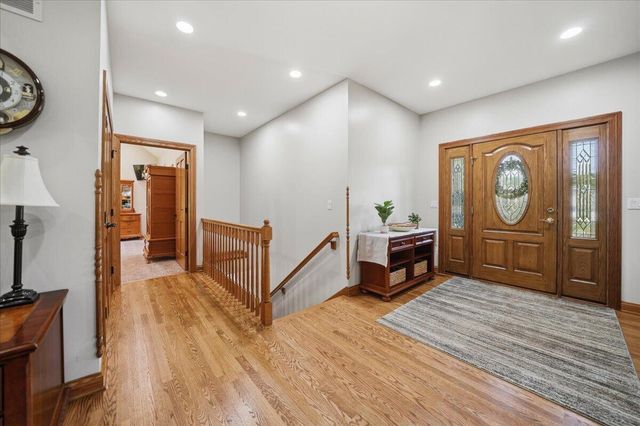 4921 W 120th Avenue, Crown Point, IN 46307