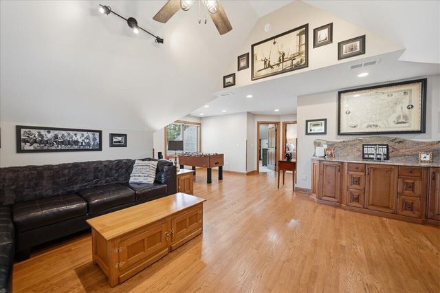 4921 W 120th Avenue, Crown Point, IN 46307