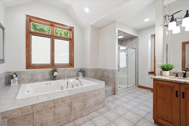 4921 W 120th Avenue, Crown Point, IN 46307