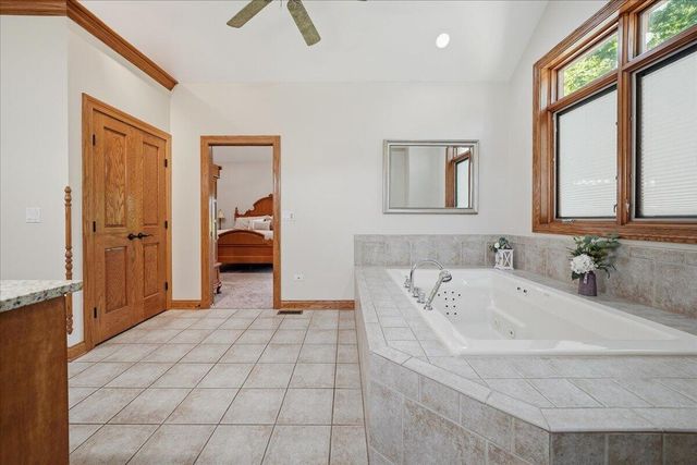 4921 W 120th Avenue, Crown Point, IN 46307