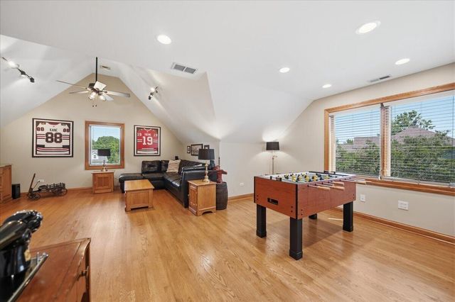 4921 W 120th Avenue, Crown Point, IN 46307