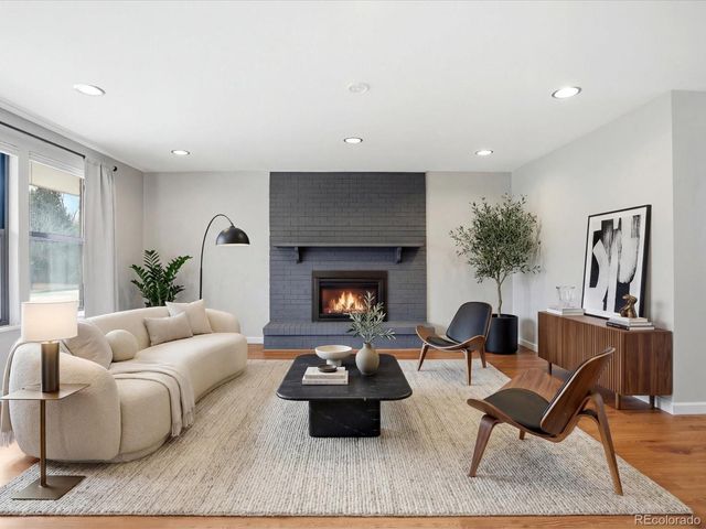 8524 W 10th Avenue, Lakewood, CO 80215