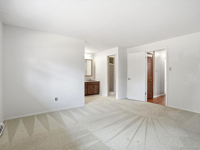 8524 W 10th Avenue, Lakewood, CO 80215