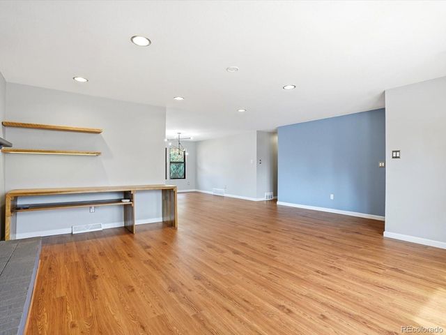 8524 W 10th Avenue, Lakewood, CO 80215