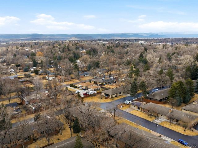 8524 W 10th Avenue, Lakewood, CO 80215