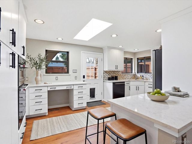 8524 W 10th Avenue, Lakewood, CO 80215