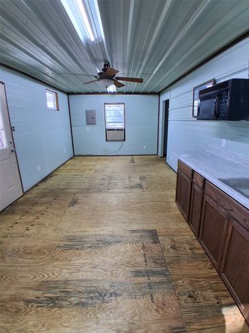 509 N Winnsboro Street, Quitman, TX 75783