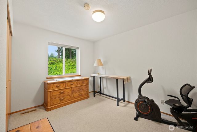 511 E Old Ranch Road, Allyn, WA 98524