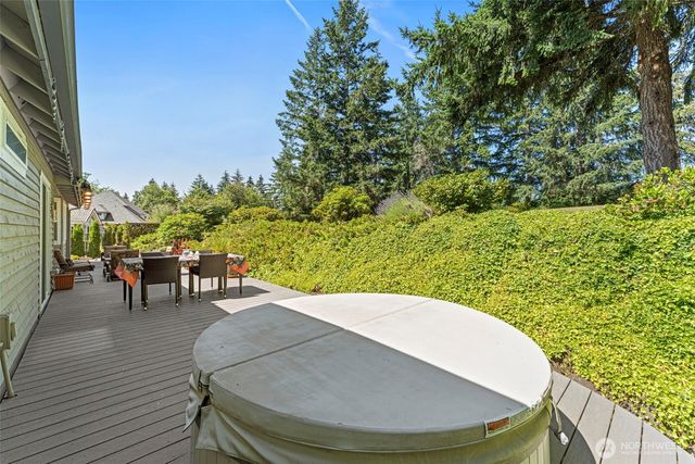 511 E Old Ranch Road, Allyn, WA 98524