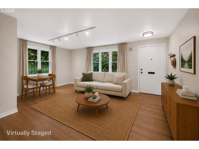 711 Nw 20TH Ave, Portland, OR 97209
