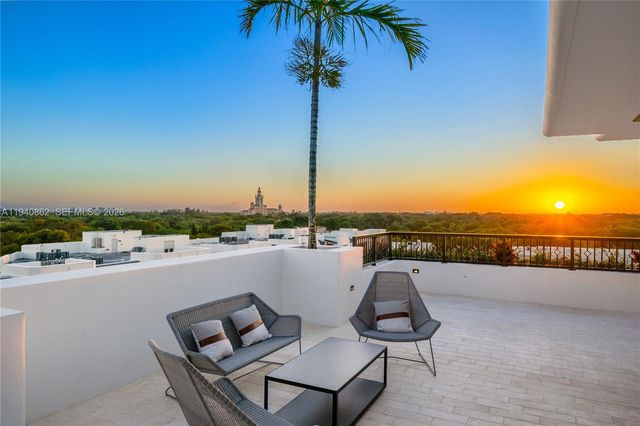 701 Valencia Ave 703, Coral Gables, FL 33134