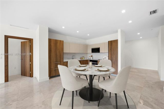 701 Valencia Ave 703, Coral Gables, FL 33134