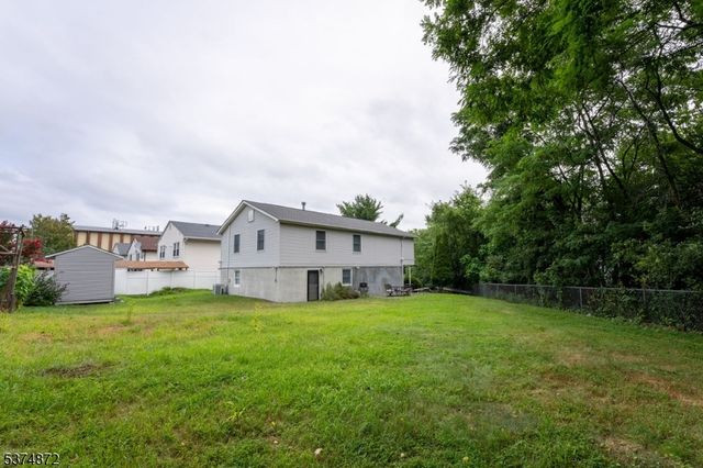 241 Morrissee Ave, Haledon Boro, NJ 07508