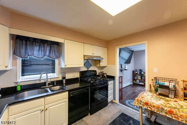 241 Morrissee Ave, Haledon Boro, NJ 07508