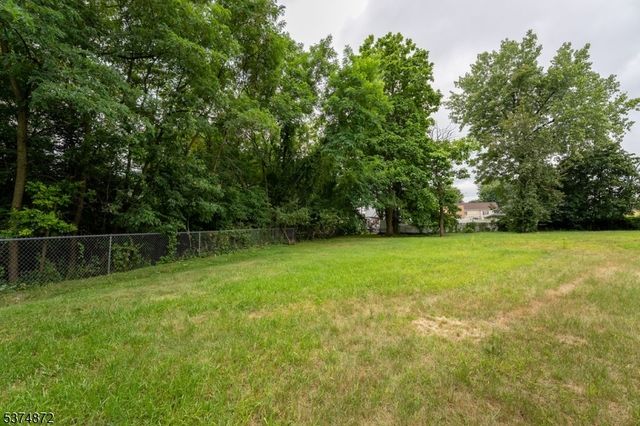 241 Morrissee Ave, Haledon Boro, NJ 07508