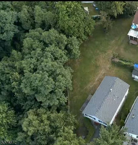 241 Morrissee Ave, Haledon Boro, NJ 07508