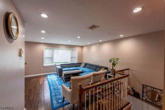 241 Morrissee Ave, Haledon Boro, NJ 07508