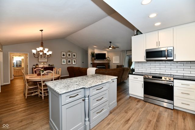617 E Quail Ridge Drive, Westfield, IN 46074