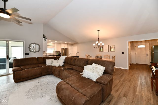617 E Quail Ridge Drive, Westfield, IN 46074