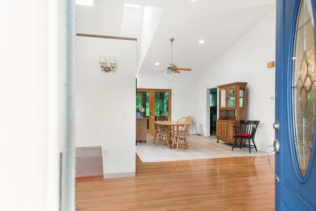 263 Barrett Road, New London, NH 03257