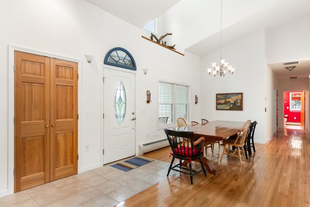263 Barrett Road, New London, NH 03257
