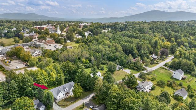 263 Barrett Road, New London, NH 03257