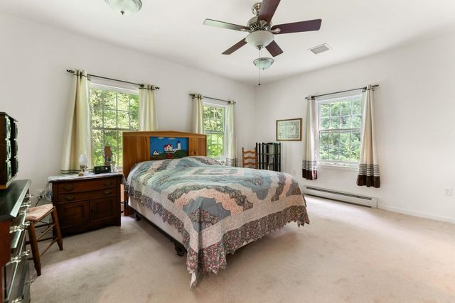 263 Barrett Road, New London, NH 03257