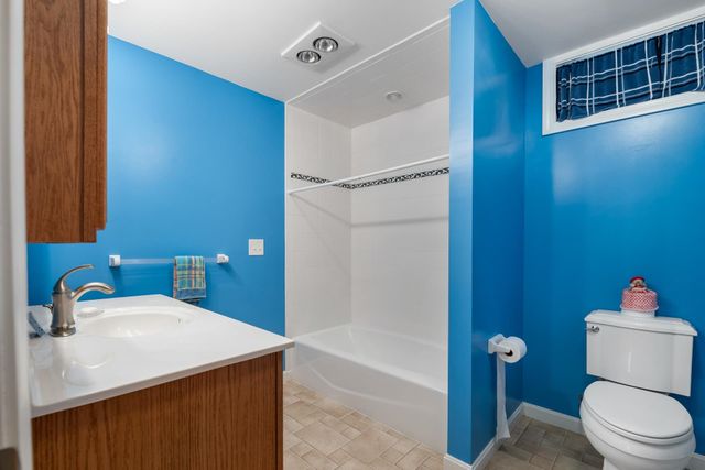 263 Barrett Road, New London, NH 03257