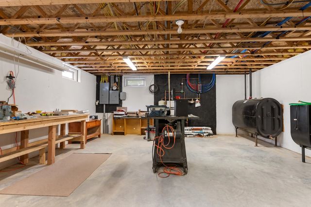 263 Barrett Road, New London, NH 03257