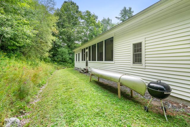 263 Barrett Road, New London, NH 03257