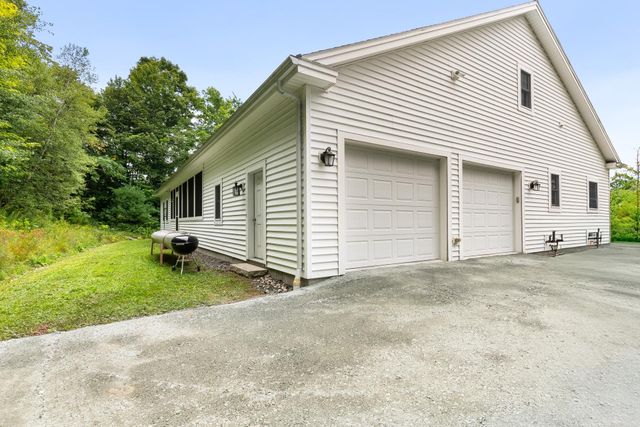 263 Barrett Road, New London, NH 03257