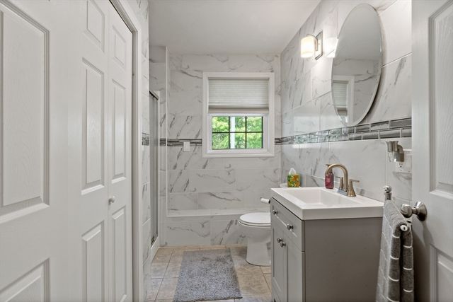 1084 Laurel St, Fall River, MA 02721