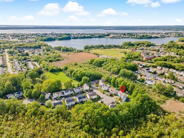 1084 Laurel St, Fall River, MA 02721