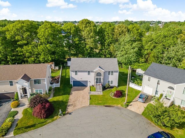 1084 Laurel St, Fall River, MA 02721
