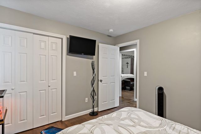 1084 Laurel St, Fall River, MA 02721