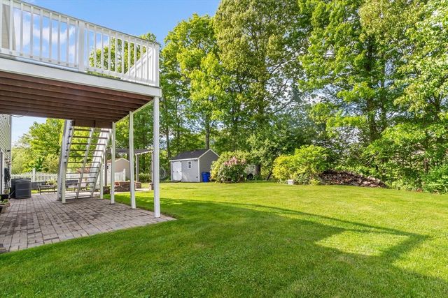 1084 Laurel St, Fall River, MA 02721