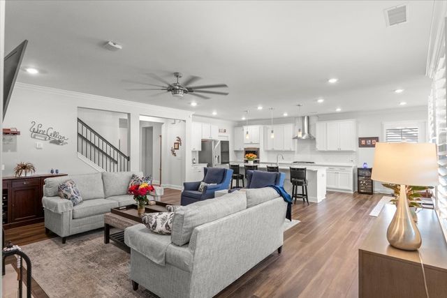 220 Ivory Lane, Raleigh, NC 27610