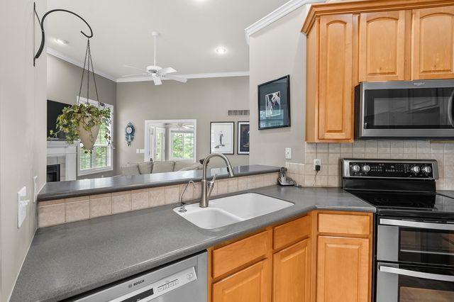 8514 Hathaway Road, Kalamazoo, MI 49009
